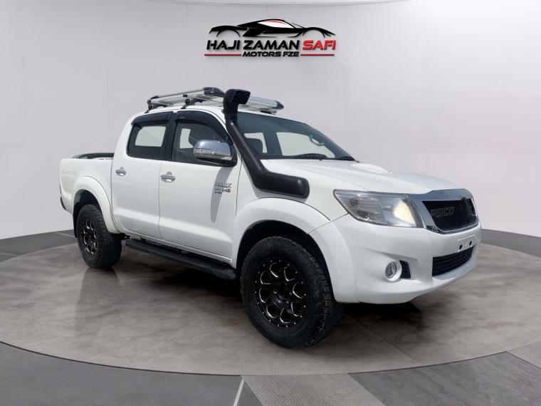 Used Toyota Hilux Sr 2015 Hilux 1kd D4d diesel Right Hand Drive Full Option Clean Car For Sale In Dubai - Tanzania Uganda Kenya Zambia Mozambique Durban Cyprus HILUX