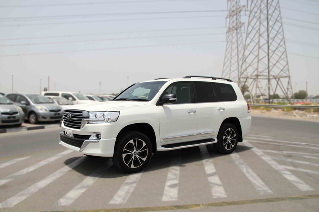 USED TOYOTA LAND CRUISER 2017 LAND CRUISER PICK UP LC SAHARA ZX GXR VXR 1VD D4D V8 DIESEL ENGINE 24VOLT RHD RIGHT HAND DRIVE USED CAR FOR SALE AFRICA SUV SHIFT WAGON HAJI ZAMAN SAFI MOTORS