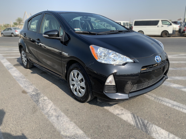 USED TOYOTA PRIUS 2014 ELECTRONIC STABILITY CONTROL (ESC) ABS AND DRIVELINE TRACTION CONTROL LEFT HAND DRIVE CAR FOR SALE HAJI ZAMAN SAFI MOTORS