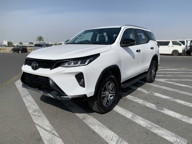 USED TOYOTA FORTUNER 2021 2.8-liter four-cylinder 1GD-FTV with 16 valves RHD RIGHT HAND DRIVE USED CAR FOR SALE AFRICA SUV SHIFT WAGON HAJI ZAMAN SAFI MOTORS